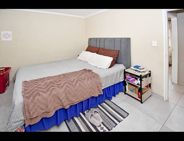 3 BEDROOM HOUSE FOR SALE IN COSMO CITY